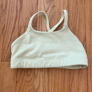 Athleta tiny girls sports top tag sais 6 but fits like 4 light yellow green